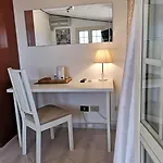 Ambra Ното